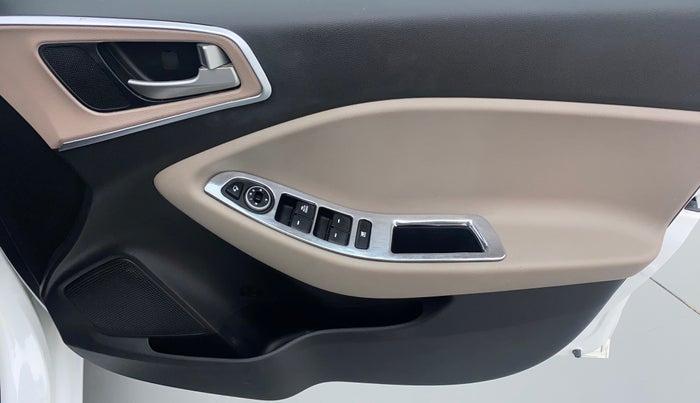 2019 Hyundai Elite i20 1.2 SPORTS PLUS VTVT, Petrol, Manual, 8,212 km, Driver Side Door Panels Control