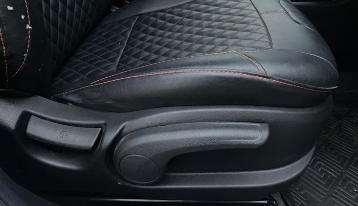 2019 Hyundai Elite i20 1.2 SPORTS PLUS VTVT, Petrol, Manual, 8,212 km, Driver Side Adjustment Panel