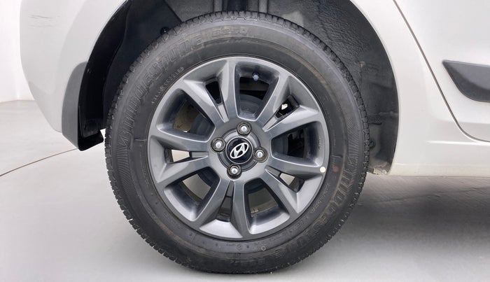 2018 Hyundai Elite i20 ASTA 1.2, Petrol, Manual, 11,334 km, Right Rear Wheel