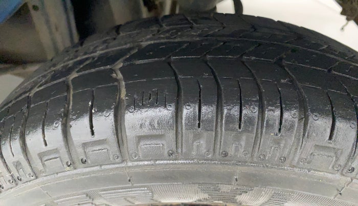 2017 Maruti Alto 800 LXI, Petrol, Manual, 47,366 km, Left Rear Tyre Tread