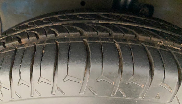 2017 Maruti Celerio ZXI, Petrol, Manual, 63,883 km, Left Front Tyre Tread