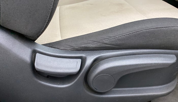2017 Hyundai Verna 1.6 SX VTVT, Petrol, Manual, 25,935 km, Driver Side Adjustment Panel