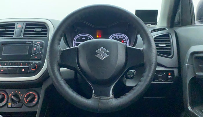 2016 Maruti Vitara Brezza VDI OPT, Diesel, Manual, 1,31,729 km, Steering Wheel Close Up