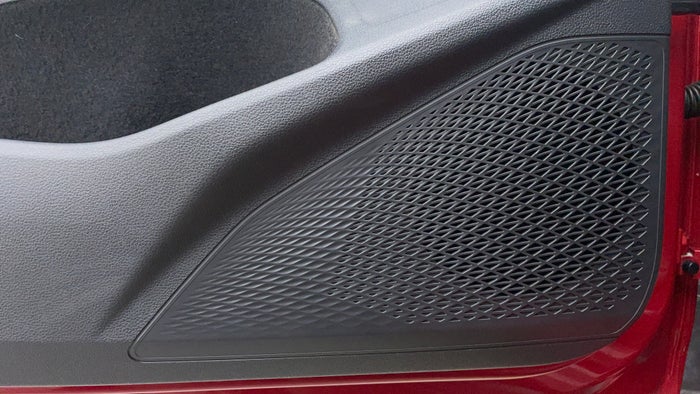 VOLKSWAGEN GOLF-Speakers