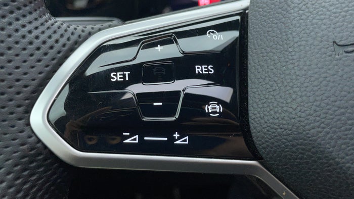 VOLKSWAGEN GOLF-Cruise Control