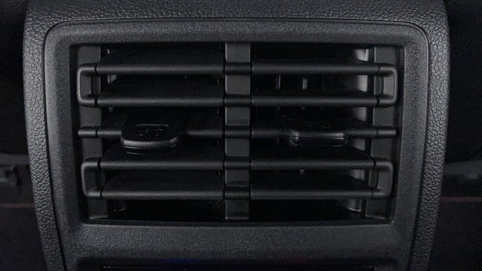 VOLKSWAGEN GOLF-Rear AC Vents