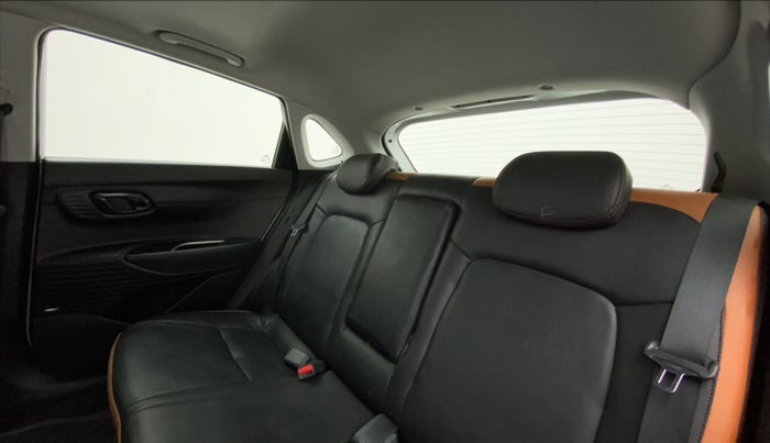 2021 Hyundai NEW I20 ASTA (O) 1.5 CRDI MT, Diesel, Manual, 10,383 km, Right Side Rear Door Cabin