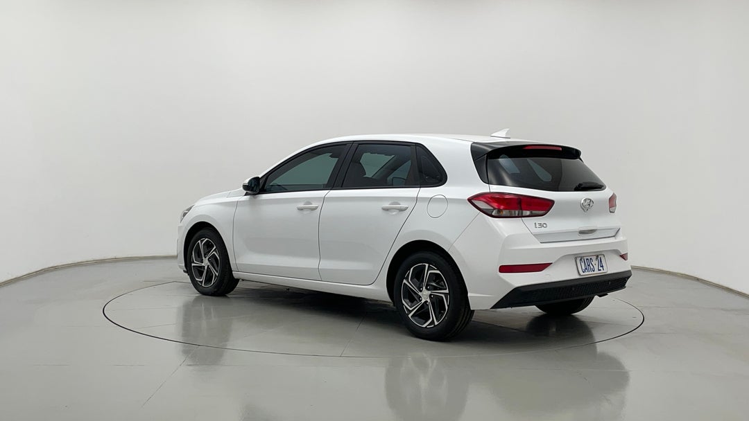 Left Back Diagonal (45- Degree) View