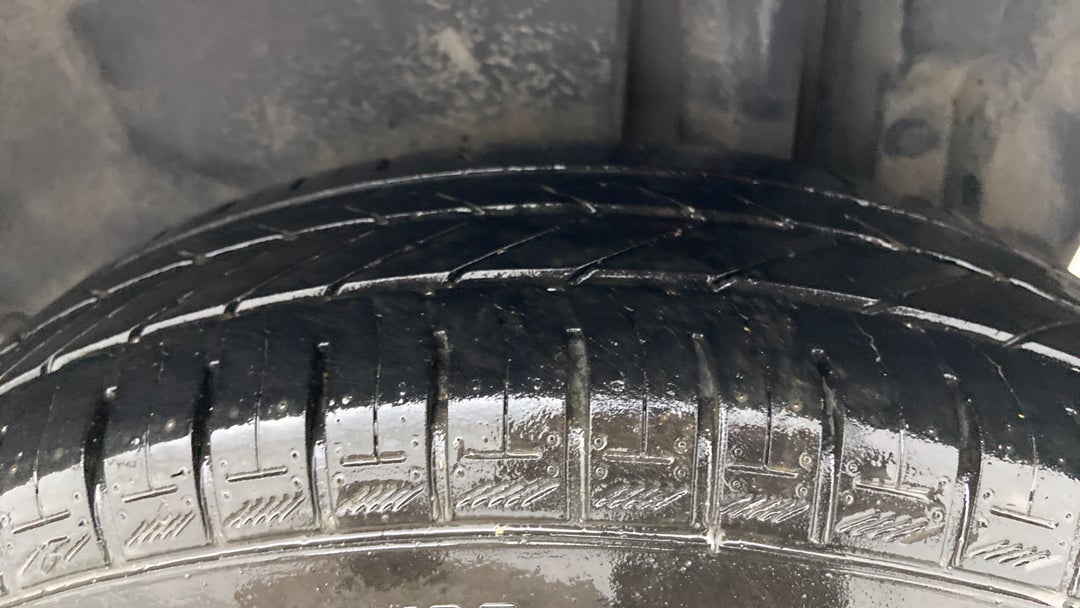 Left Rear Tyre Tread