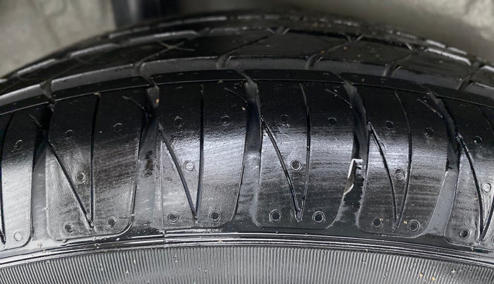 2016 Honda Jazz 1.2 S MT, Petrol, Manual, 34,085 km, Right Rear Tyre Tread