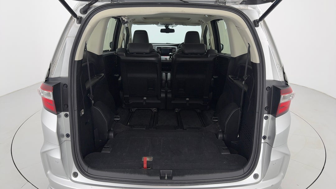 2015 Honda Odyssey Vti-l, Automatic, 70073 km, Boot Inside View
