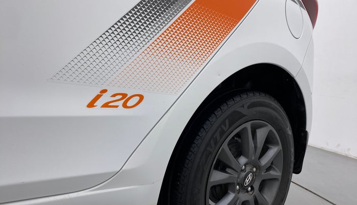 2020 Hyundai Elite i20 1.2 SPORTS PLUS VTVT, Petrol, Manual, 28,062 km, Left quarter panel - Slightly dented