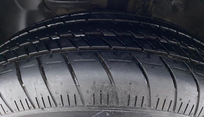 2020 Hyundai Elite i20 1.2 SPORTS PLUS VTVT, Petrol, Manual, 28,062 km, Left Front Tyre Tread