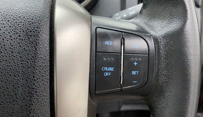 2019 Mahindra XUV500 W11(O), Diesel, Manual, 36,847 km, Adaptive Cruise Control