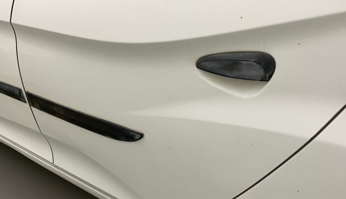2014 Hyundai Eon ERA +, Petrol, Manual, 75,892 km, Rear left door - Minor scratches