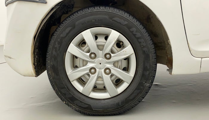 2014 Hyundai Eon ERA +, Petrol, Manual, 75,892 km, Left Front Wheel