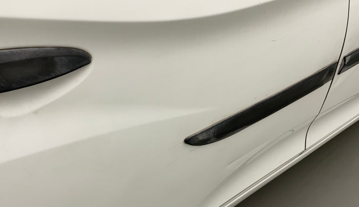 2014 Hyundai Eon ERA +, Petrol, Manual, 75,892 km, Right rear door - Slightly dented