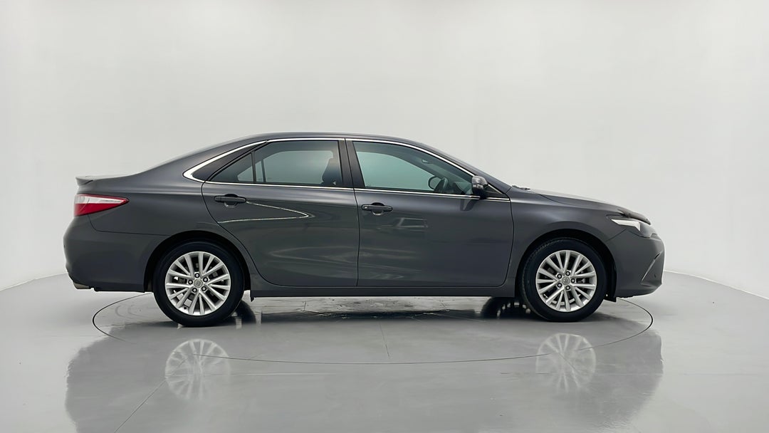 2016 Toyota Camry Atara Sl, Automatic, 85987 km, Right Side View