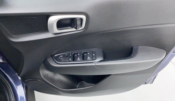 2021 Hyundai VENUE S MT 1.2 KAPPA, Petrol, Manual, 3,318 km, Driver Side Door Panels Controls