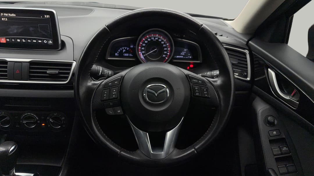 2016 Mazda 3 Maxx, Automatic, 130013 km, Steering Wheel Close-up