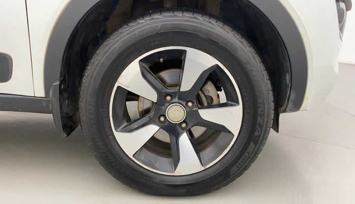 2017 Tata NEXON XZ PLUS DIESEL, Diesel, Manual, 90,436 km, Right Front Wheel