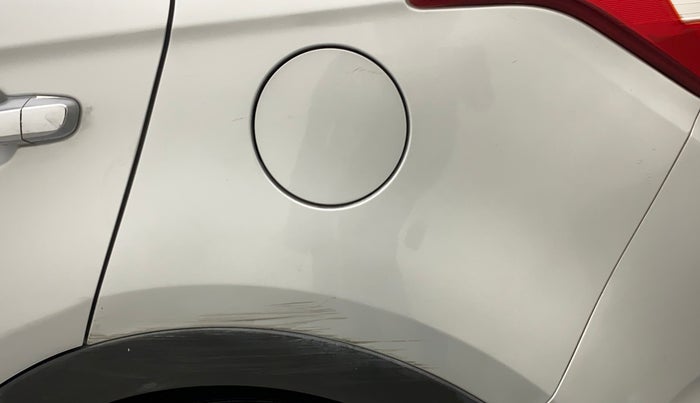 2016 Hyundai Creta SX PLUS 1.6 PETROL, Petrol, Manual, 94,971 km, Left quarter panel - Minor scratches