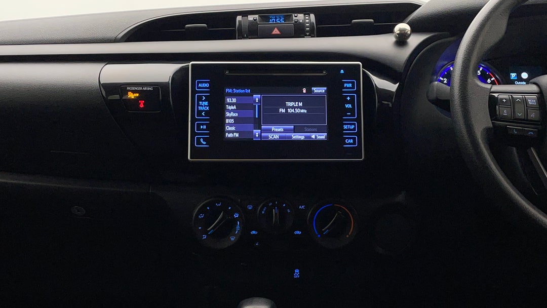 2019 Toyota Hilux Workmate, Automatic, 104249 km, Infotainment System