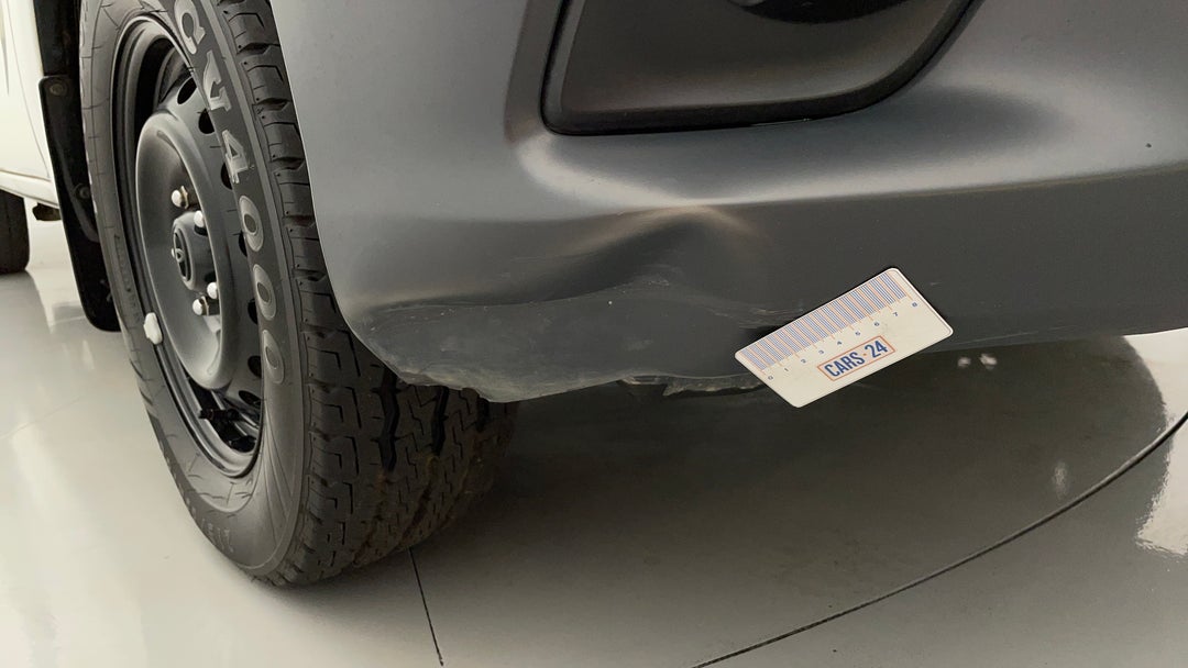 2019 Toyota Hilux Workmate, Automatic, 104249 km, Bumper Front Dent