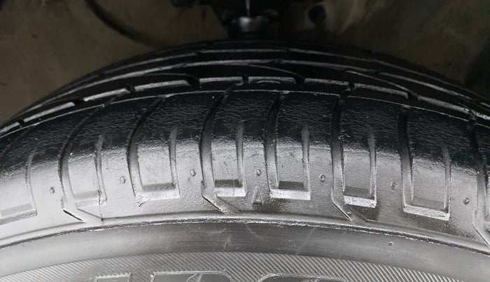 2017 Hyundai Creta SX PLUS AT 1.6 DIESEL, Diesel, Automatic, 43,615 km, Right Front Tyre Tread