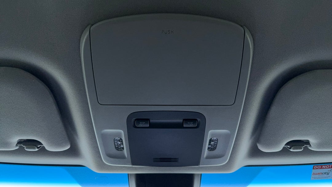 On-Roof Controls/Sunglass holder