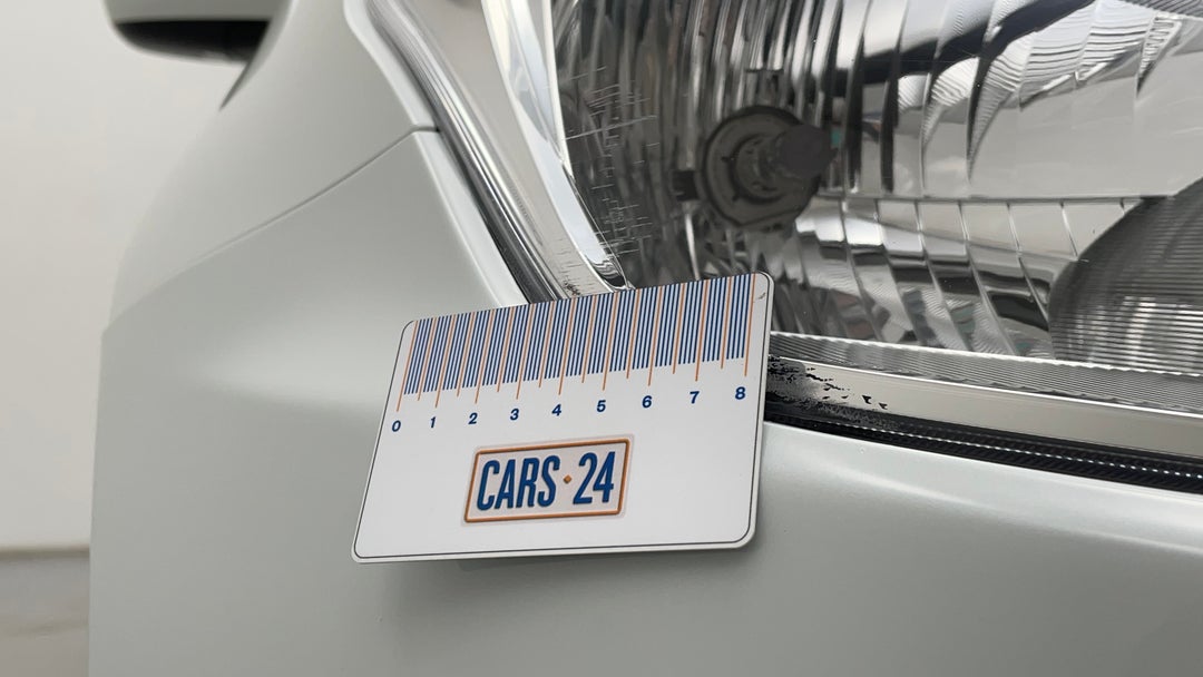 2023 Suzuki Swift Gl Plus, Automatic, 26677 km, Lights Headlights RHS Scratch