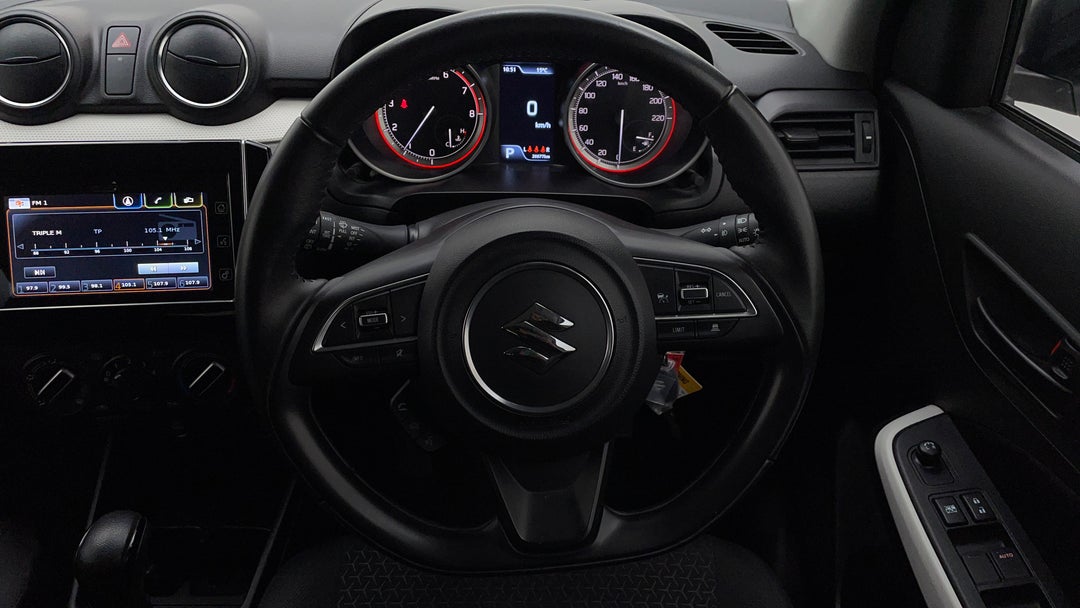 2023 Suzuki Swift Gl Plus, Automatic, 26677 km, Steering Wheel Close-up