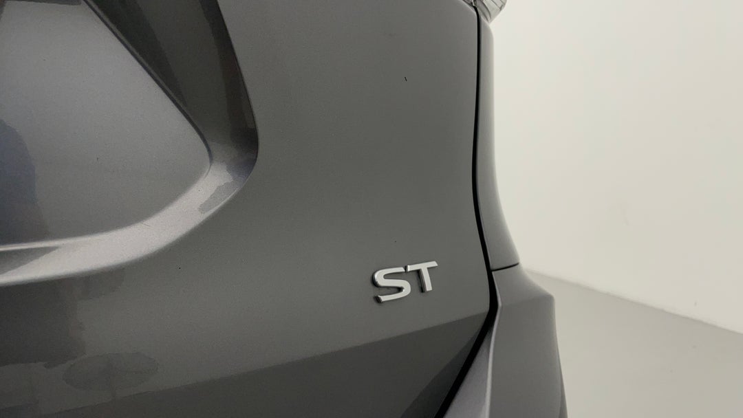 Badge (Boot Right Side)