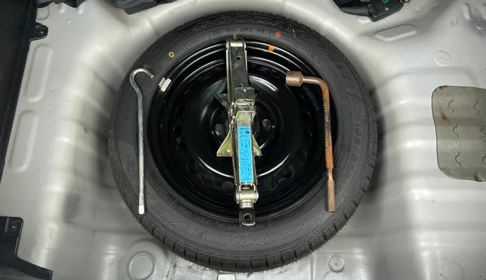 2018 Hyundai Grand i10 MAGNA 1.2 VTVT, Petrol, Manual, 22,972 km, Spare Tyre