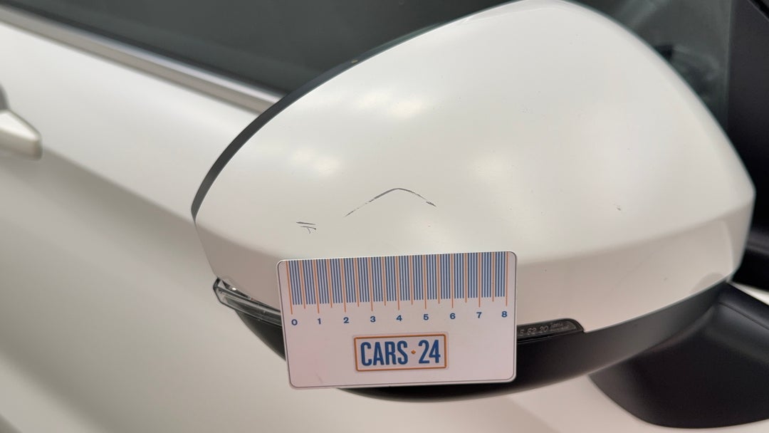 Side Mirrors Housing RHS Scratch