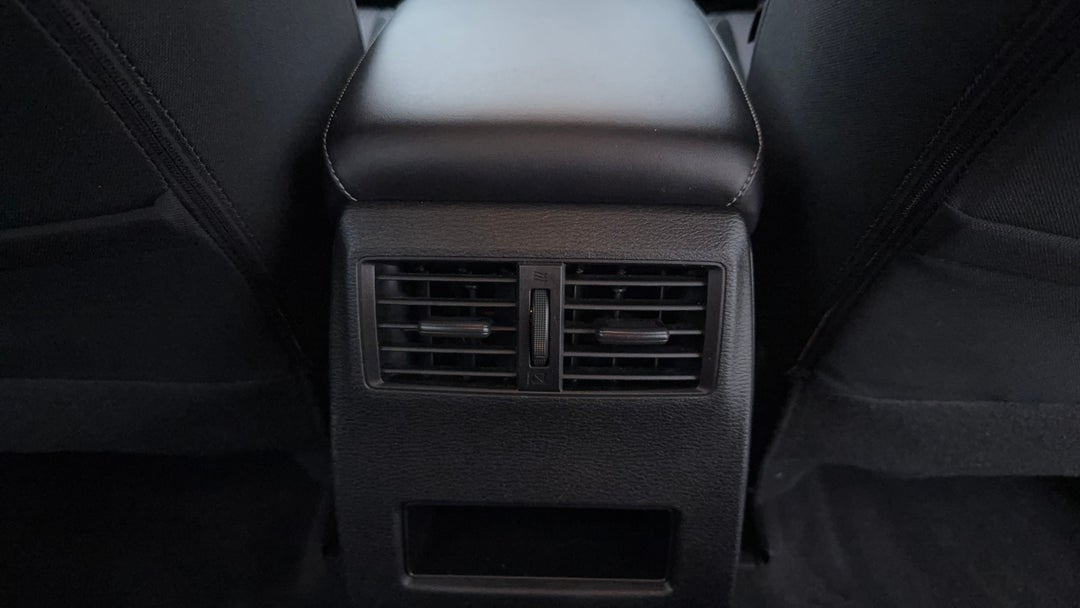 Rear A/C Vent