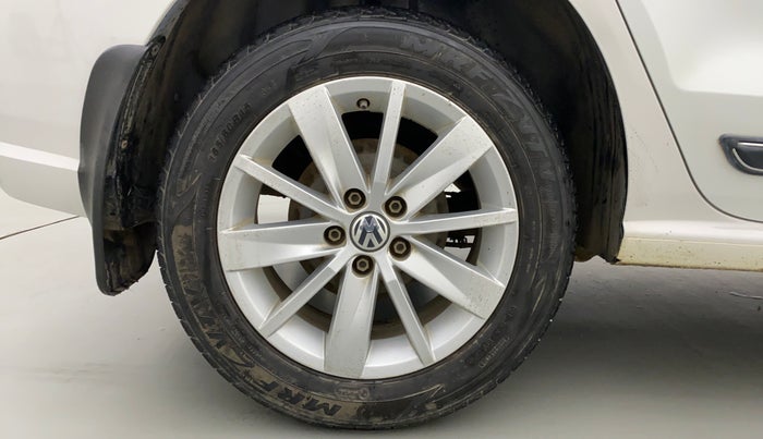 2017 Volkswagen Ameo HIGHLINE1.2L, Petrol, Manual, 23,835 km, Right Rear Wheel