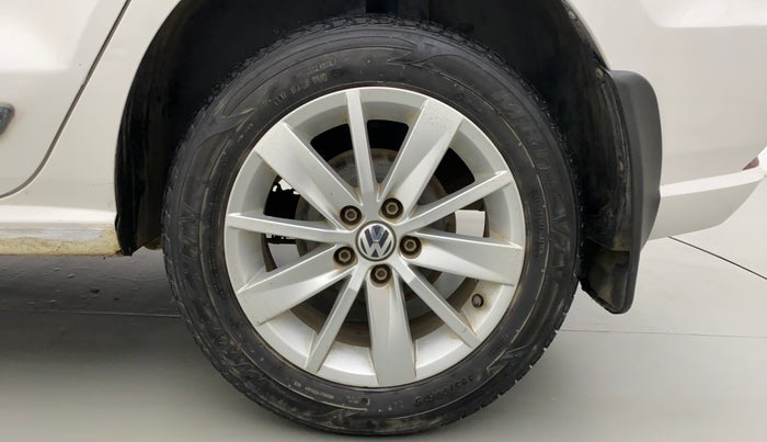 2017 Volkswagen Ameo HIGHLINE1.2L, Petrol, Manual, 23,835 km, Left Rear Wheel