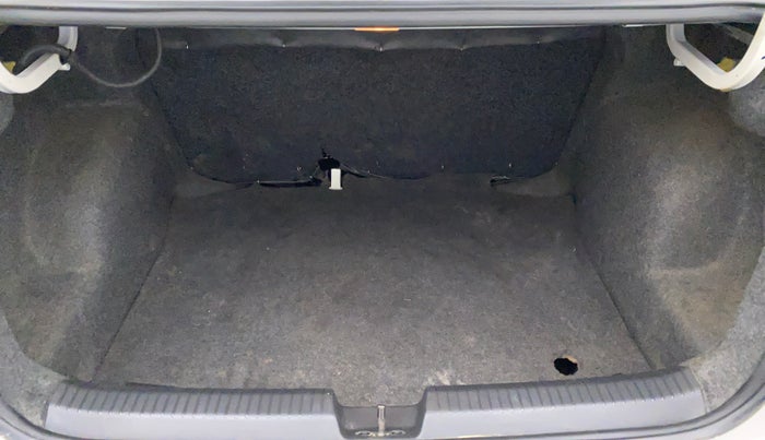 2017 Volkswagen Ameo HIGHLINE1.2L, Petrol, Manual, 23,835 km, Boot Inside