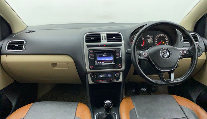 2017 Volkswagen Ameo HIGHLINE1.2L, Petrol, Manual, 23,835 km, Dashboard