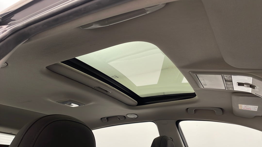 Interior Sunroof/Moonroof