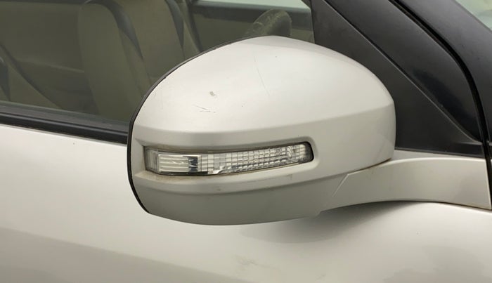 2012 Maruti Swift Dzire VXI, Petrol, Manual, 70,739 km, Right rear-view mirror - Indicator light has minor damage