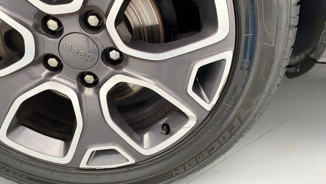 Wheels Rim Front LHS Scratch