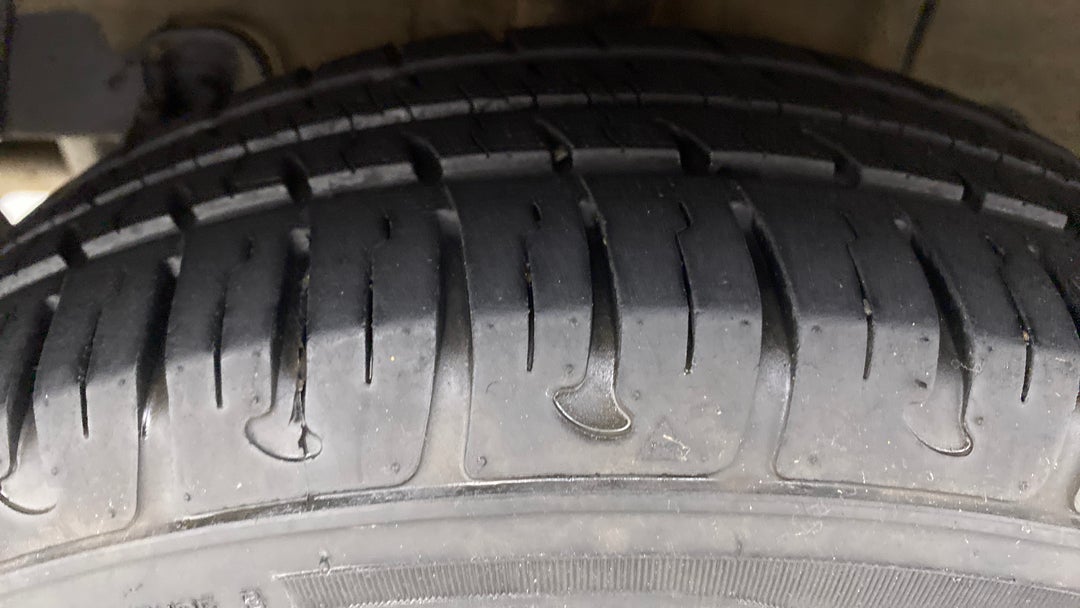 Right Rear Tyre Tread