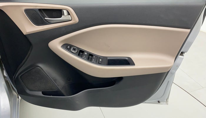 2019 Hyundai Elite i20 1.2 SPORTS PLUS VTVT, Petrol, Manual, 30,152 km, Driver Side Door Panels Control