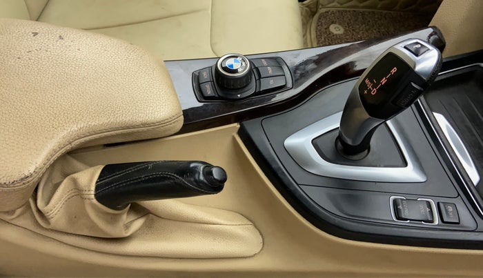 2014 BMW 3 Series 320D LUXURYLINE, Diesel, Automatic, 76,340 km, Gear Lever