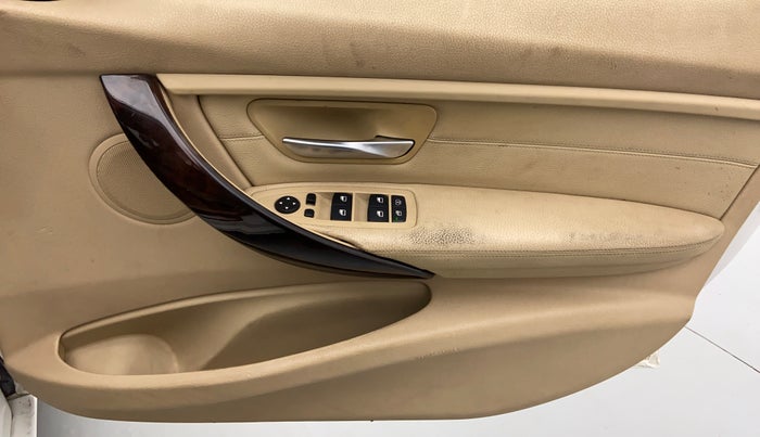2014 BMW 3 Series 320D LUXURYLINE, Diesel, Automatic, 76,340 km, Driver Side Door Panels Control
