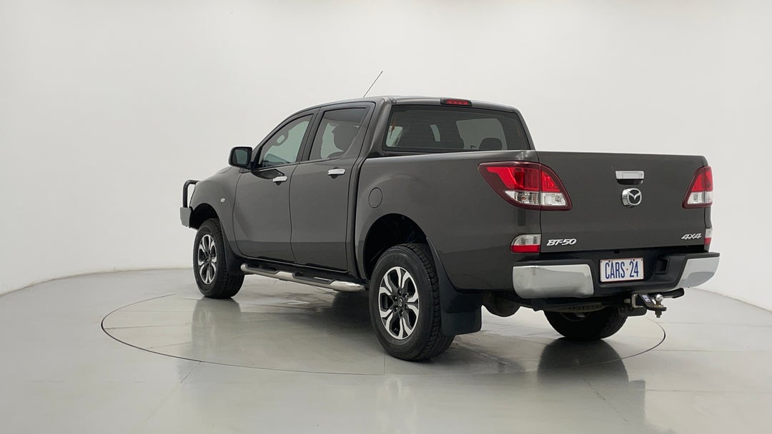 Left Back Diagonal (45- Degree) View