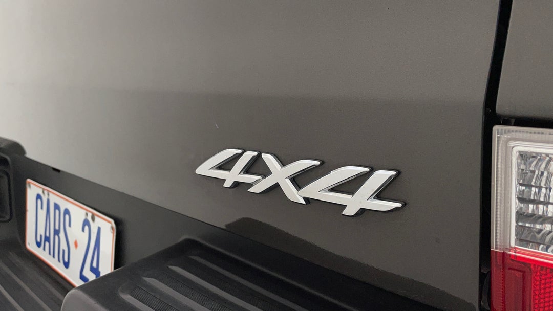 Badge (Boot Right Side)