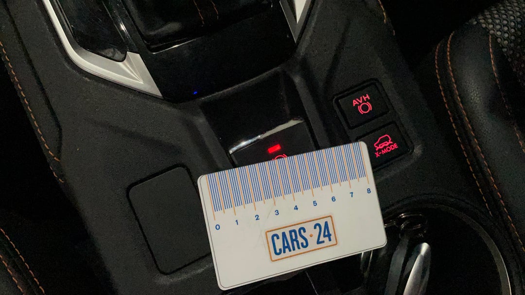 2019 Subaru XV 2.0i Premium, Automatic, 74559 km, Miscellaneous Interior Wear